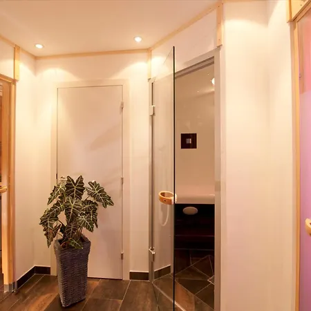 Hotel Romantica 3*